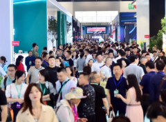 ���߽��й�����������������ʯ����Ȼ����ʯ������װ��չ