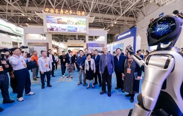 ��һ�캣Ͽ���������ţ����������������Ź��ʻ�չ���ľٰ�