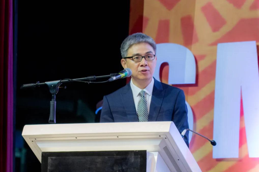 ���ڼӶ��ٰ��׽���������г�������