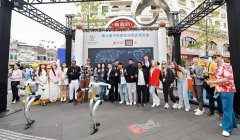 ���������������������ɫ��չ��