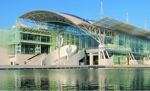 �Ͼ�����չ������