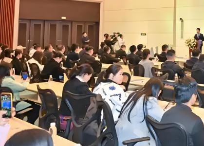 2025���ʮ�Ľ��й�������Ϣ��װ���뼼��������