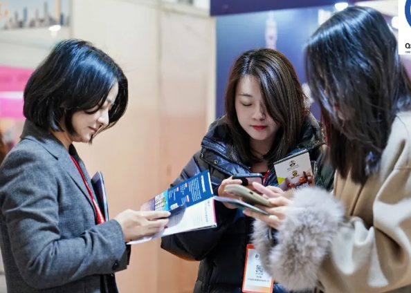 2025�ڰ˽����ڹ���﮵�ؼ���չ����