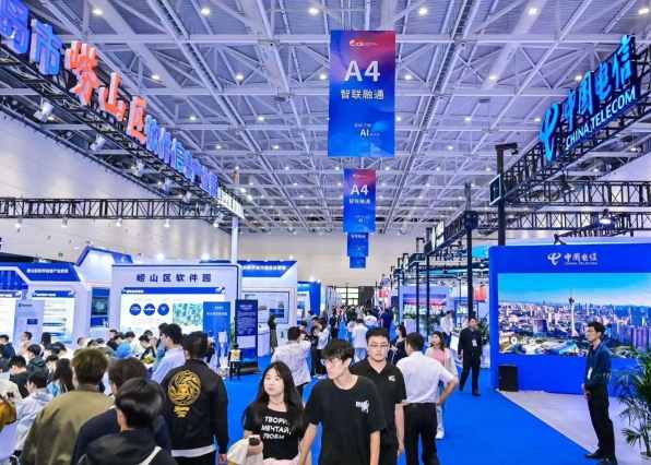 2026��ʮ�˽��Ϻ�����ʯ�ͻ�������װ��չ����