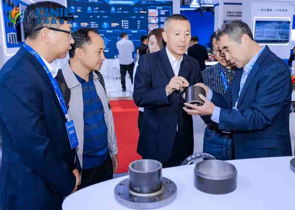 2026���Ϲ��ʵ綯�����㲿��չ���ᡢ���Ϲ����ǻ۽�ͨ��ҵ�뼼��