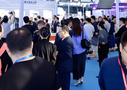 2027��42���й��人����ҽ����еչ����